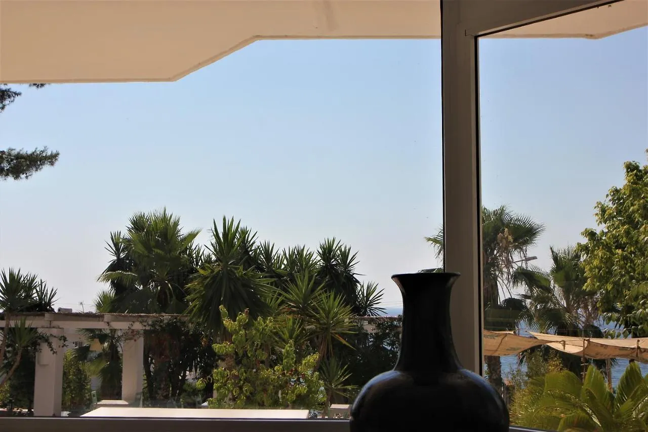 Saranda Hotel